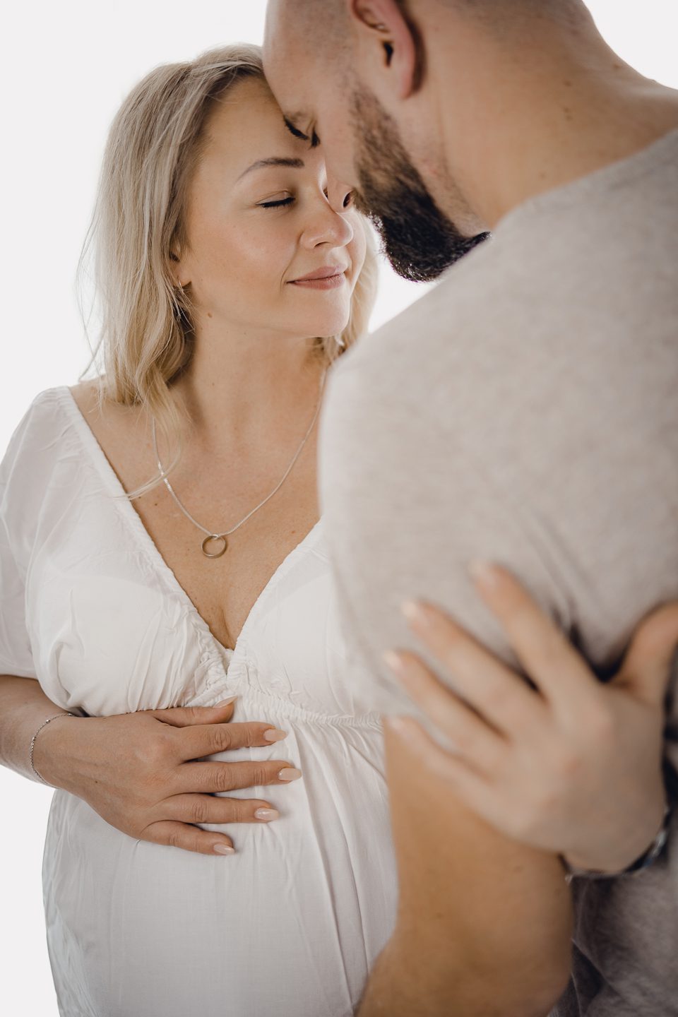 Homestory family shooting families fotos baby glück Babybauch schwanger