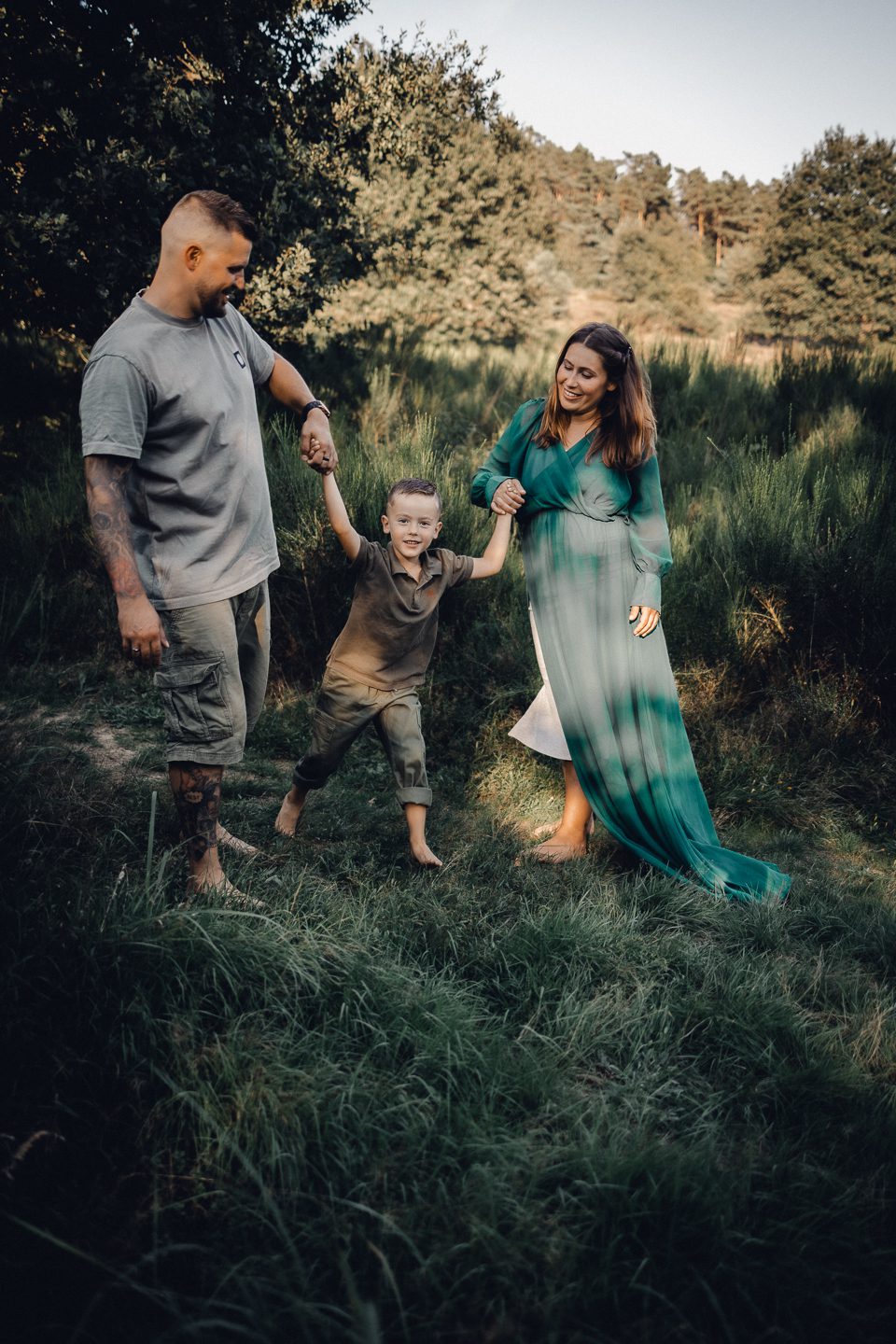 OUTDOOR family shooting families fotos schwanger fotos Babybauch