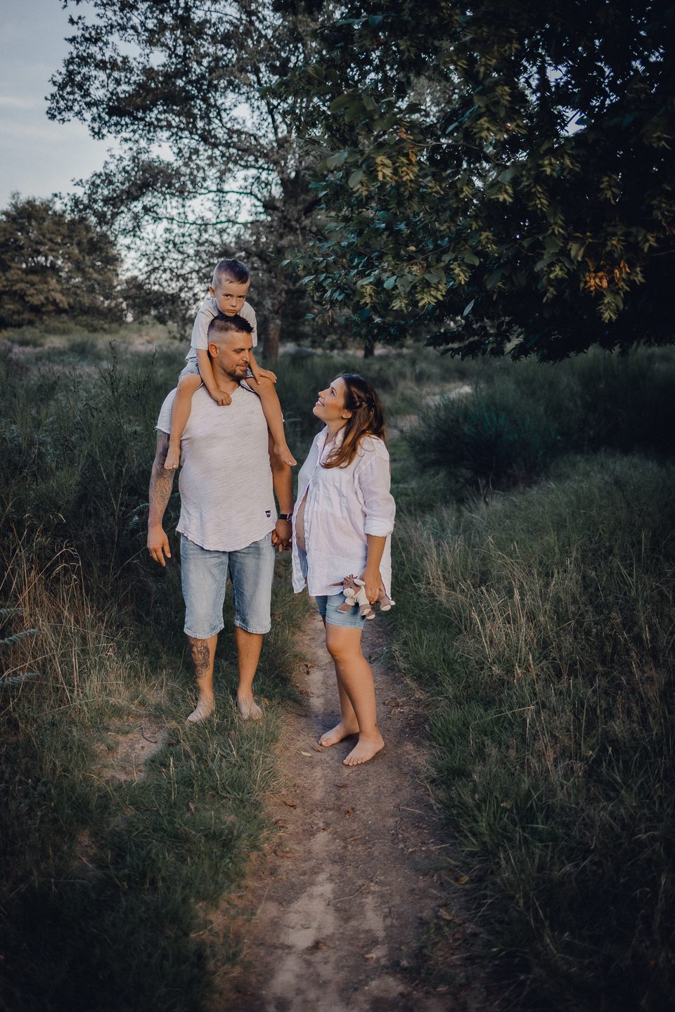 OUTDOOR family shooting families fotos schwanger fotos Babybauch
