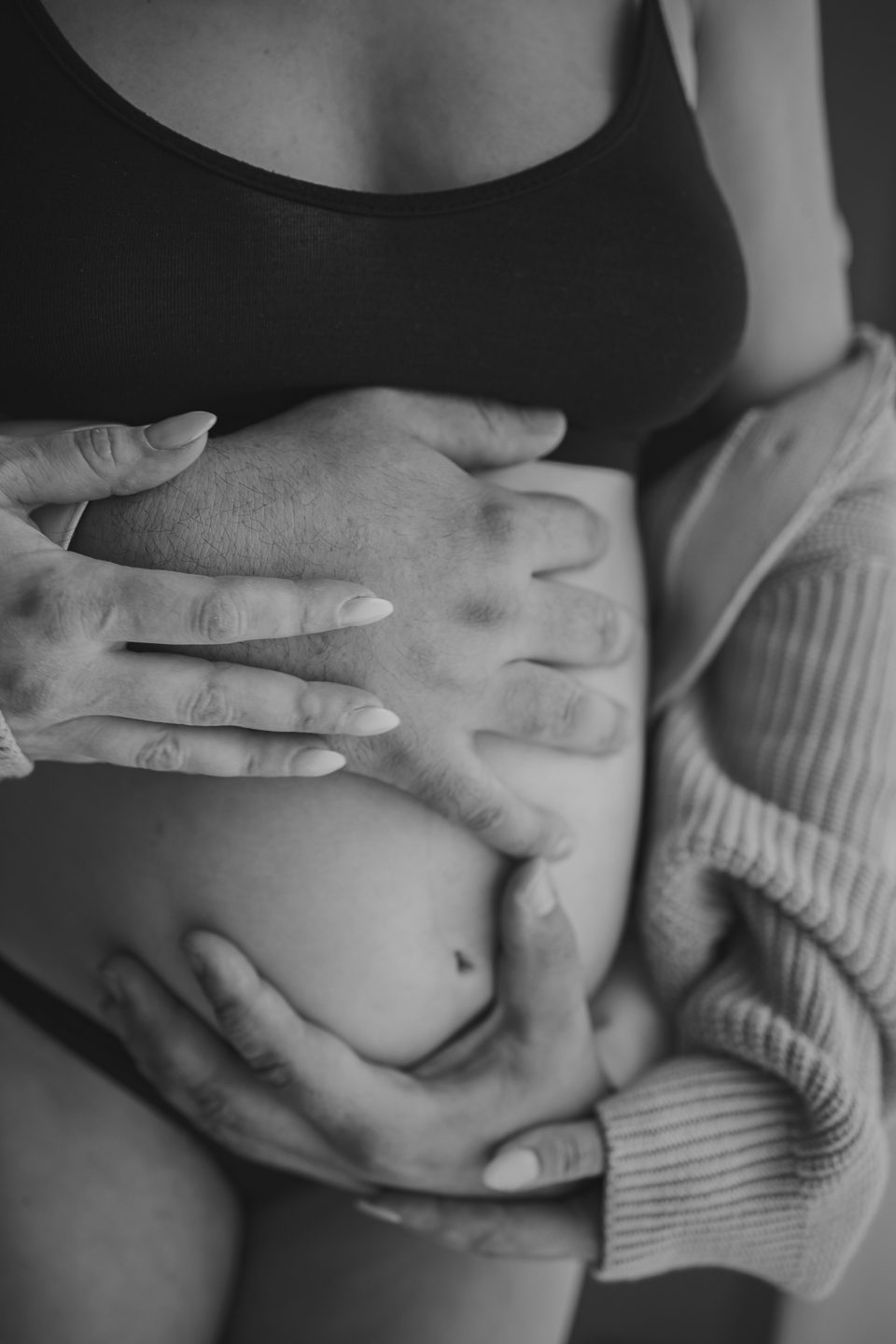 Homestory family shooting families fotos baby glück Babybauch schwanger