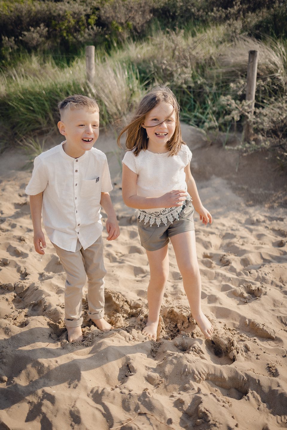 OUTDOOR family shooting families fotos schwanger fotos Reise fotografie Niederlande shooting Fotos am meer