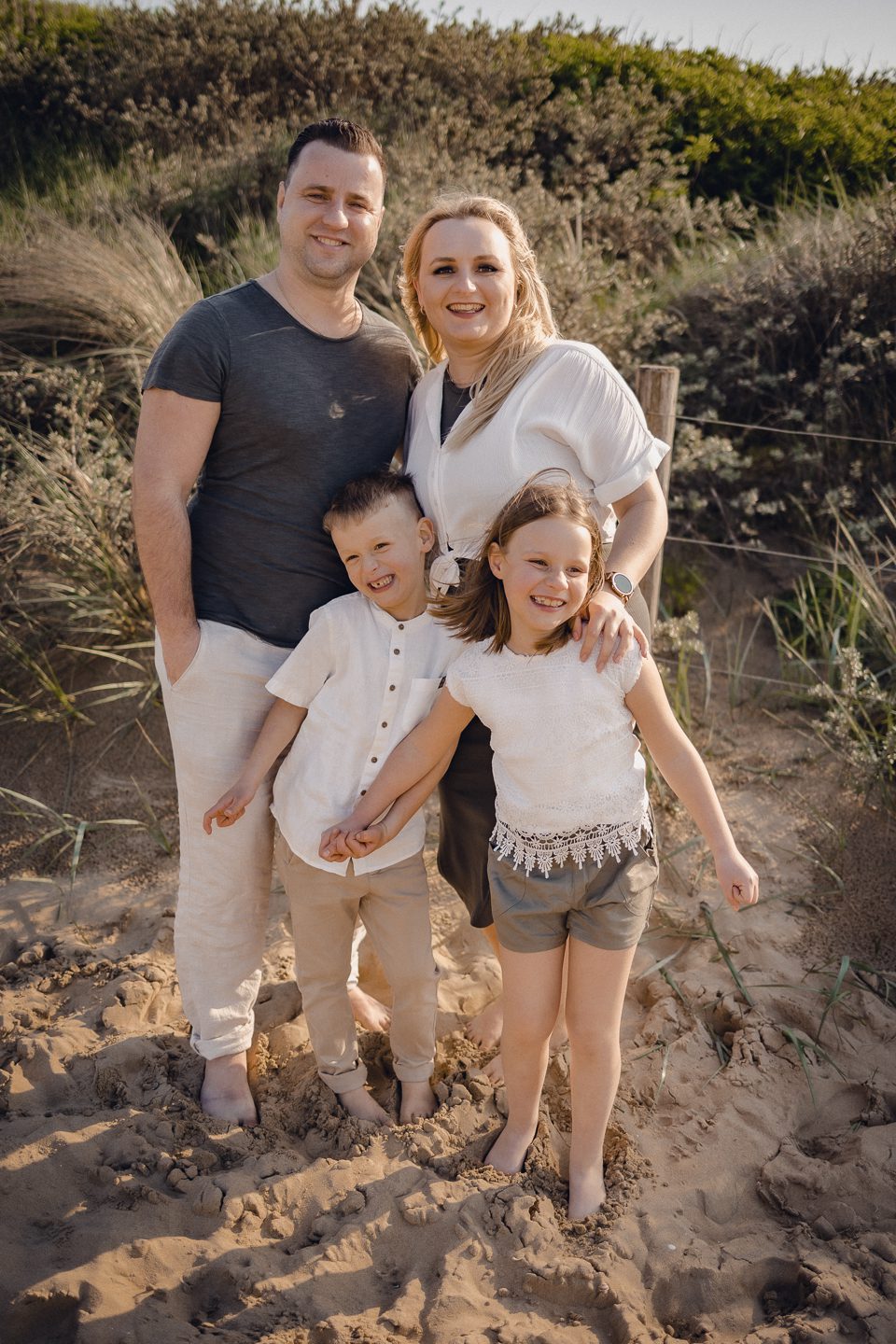 OUTDOOR family shooting families fotos fotos Reise fotografie Niederlande shooting Fotos am meer