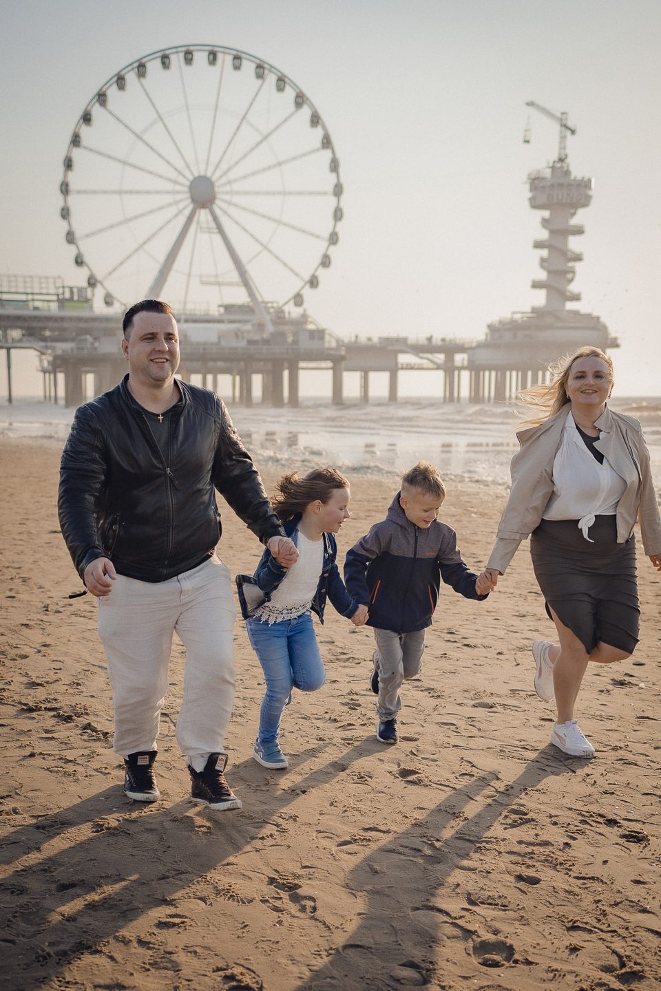 OUTDOOR family shooting families fotos fotos Reise fotografie Niederlande shooting Fotos am meer